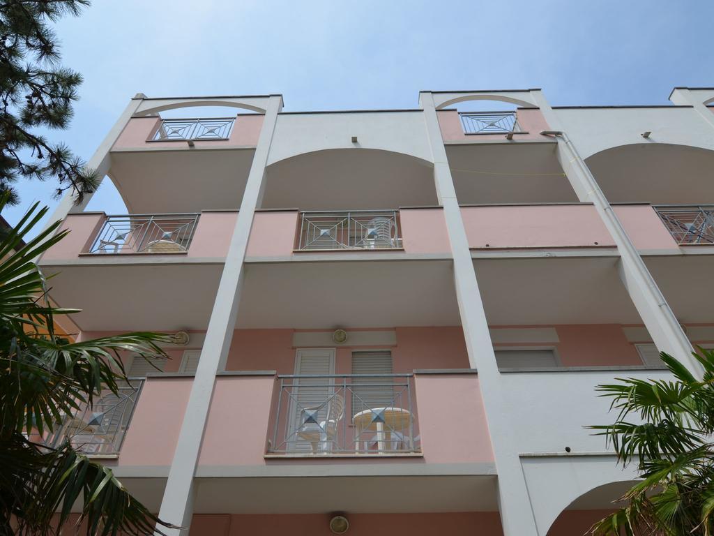 Apartment Belvilla By Oyo Lido Estensi Bilo Doria *